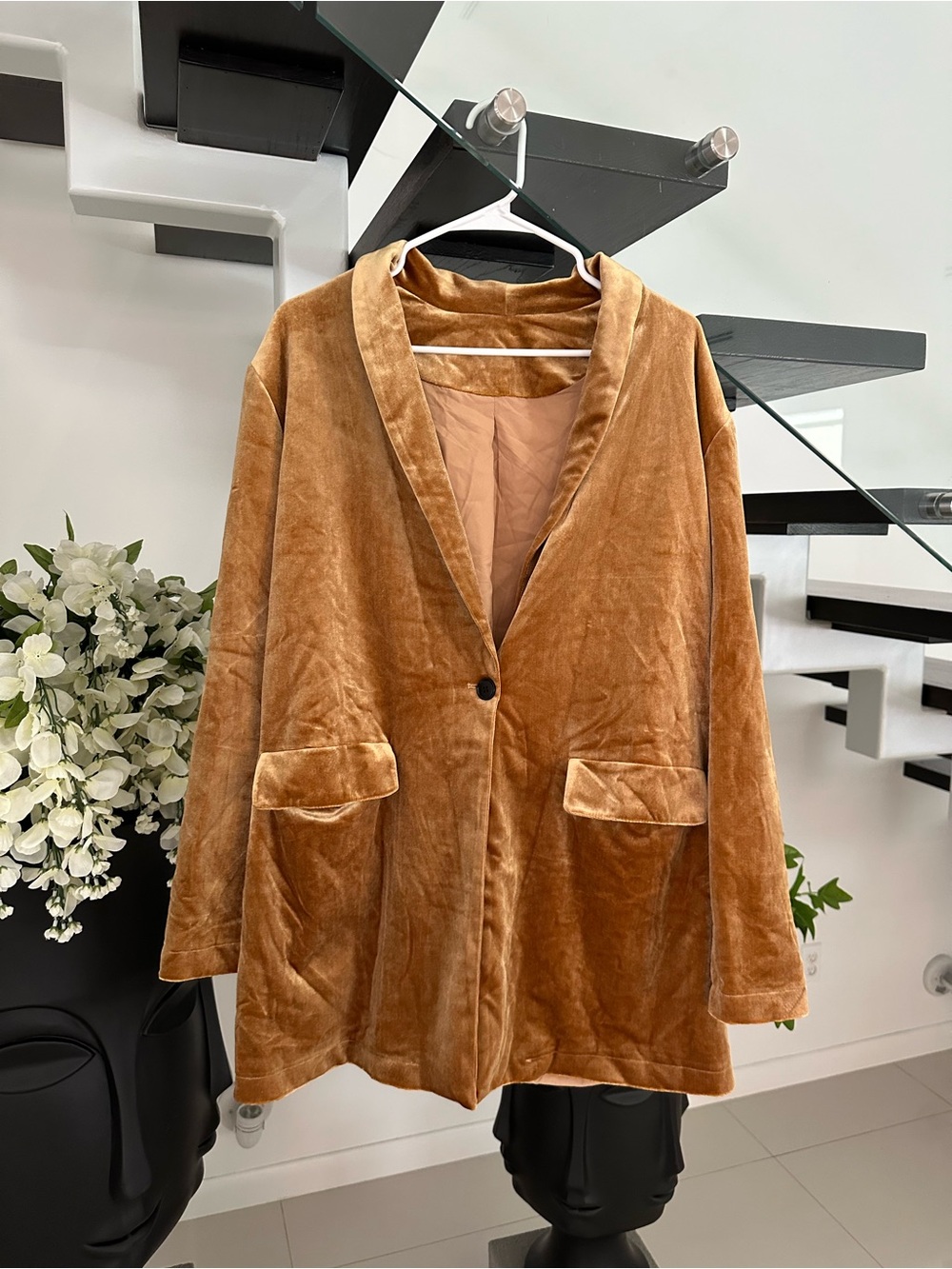 Velvet Single-Button Blazer in Camel